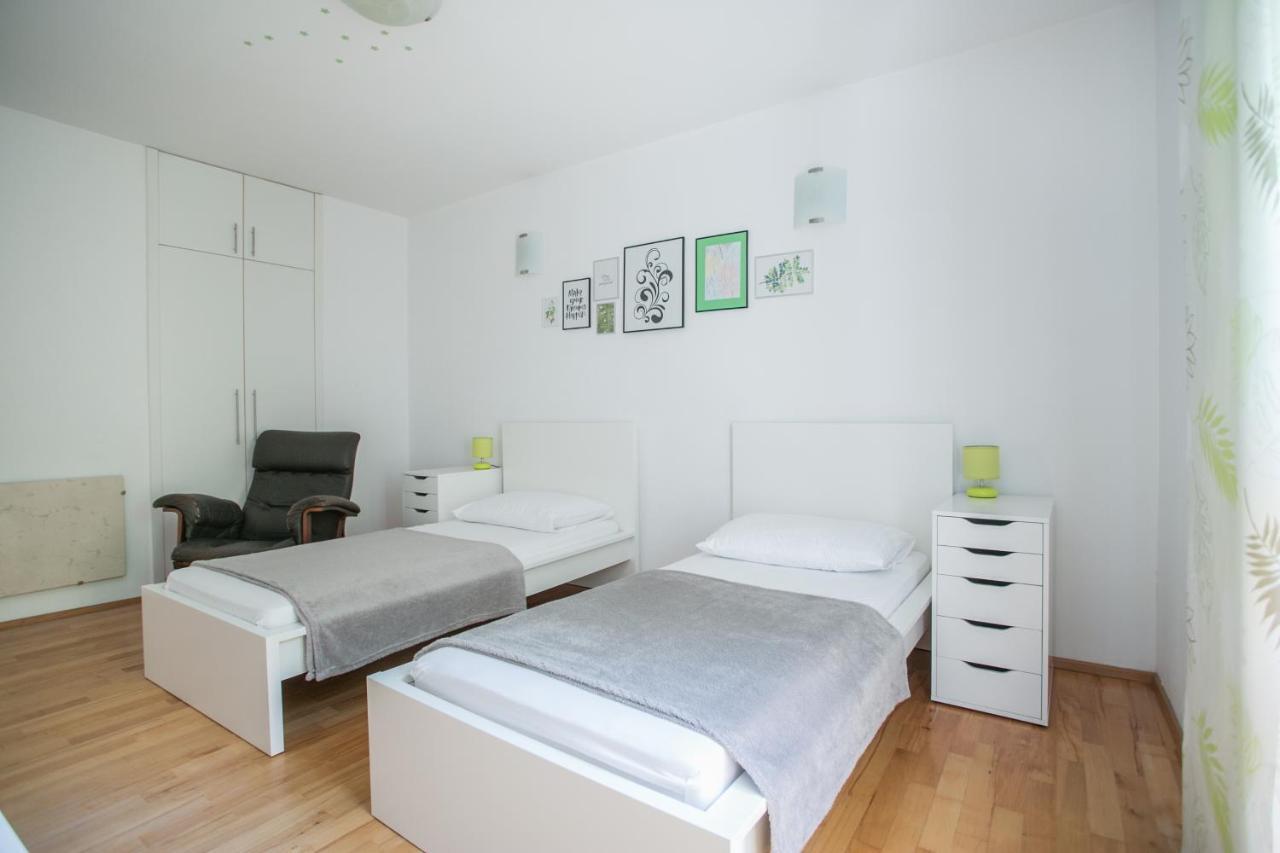 Apartment Nina , Bacvice Beach Сплит Екстериор снимка